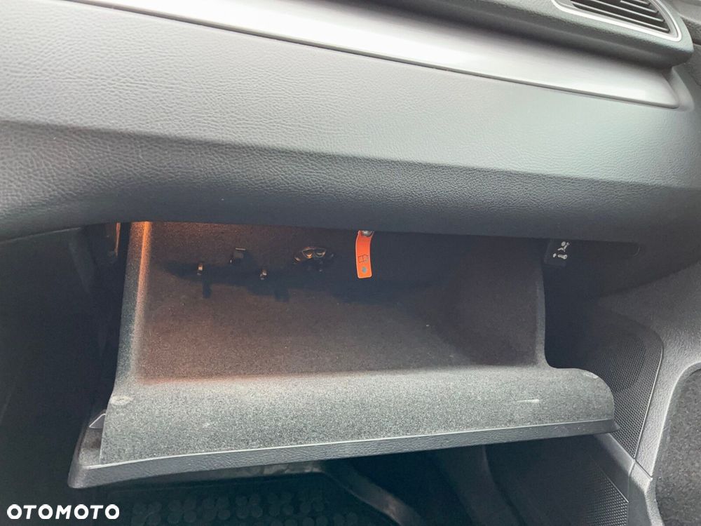 Volkswagen Passat - 40