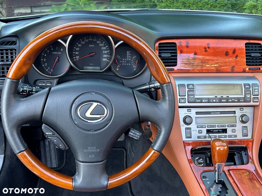 Lexus SC Prestige - 13