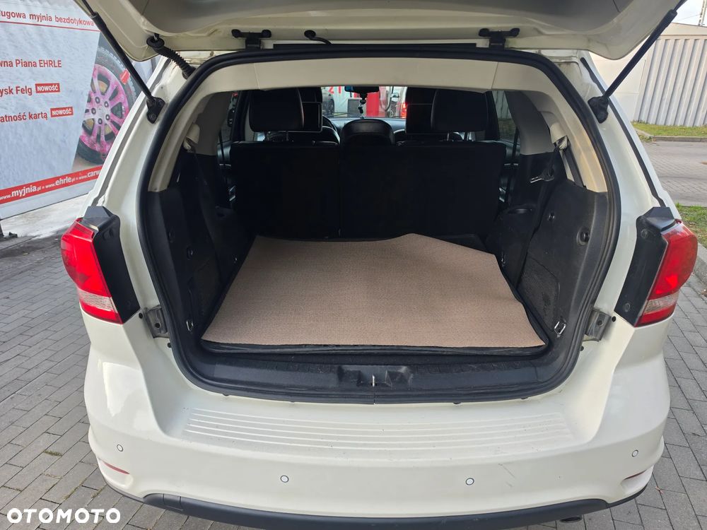 Fiat Freemont 2.0 Multijet Lounge AWD - 36