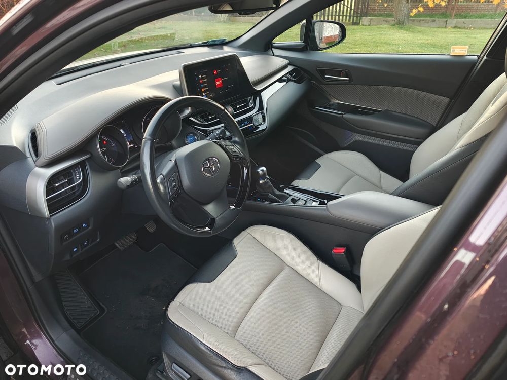 Toyota C-HR 1.8 Hybrid GPF Executive - 17
