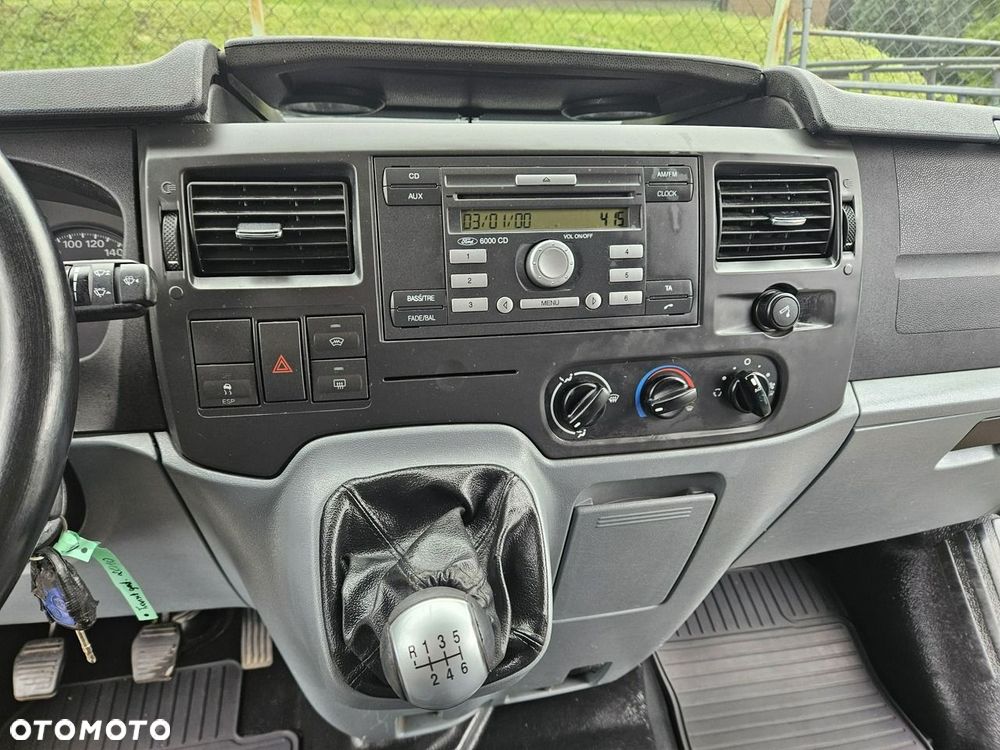 Ford Transit - 14