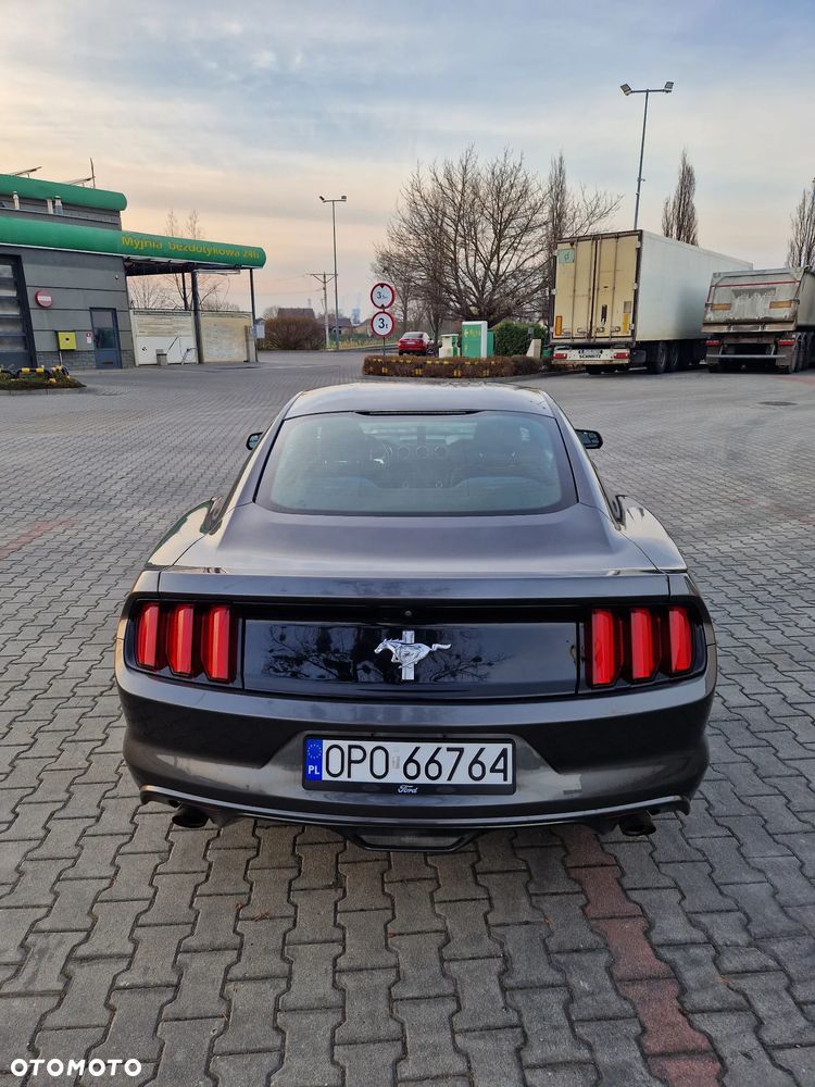 Ford Mustang 3.7 V6 - 3