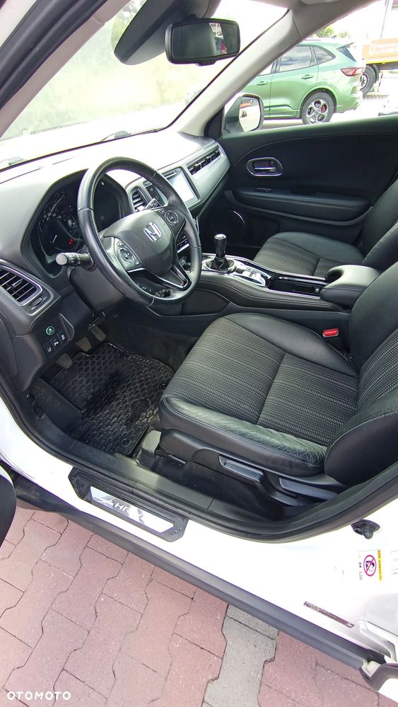 Honda HR-V 1.5 Comfort (Honda Connect+) - 17