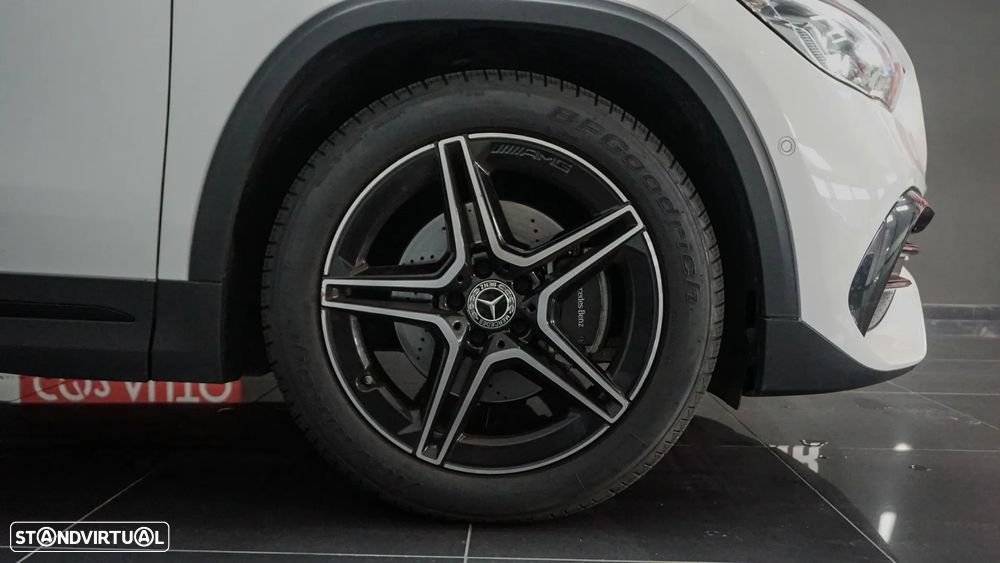 Mercedes-Benz GLA 180 d AMG Line - 14