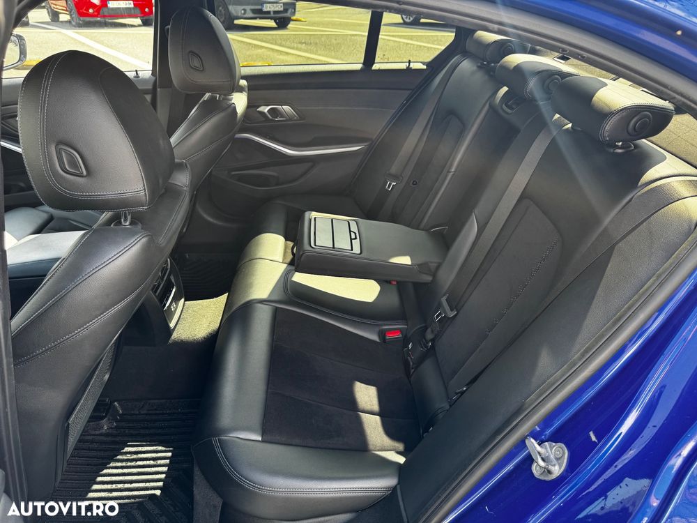 BMW Seria 3 320d xDrive AT M Sport - 9