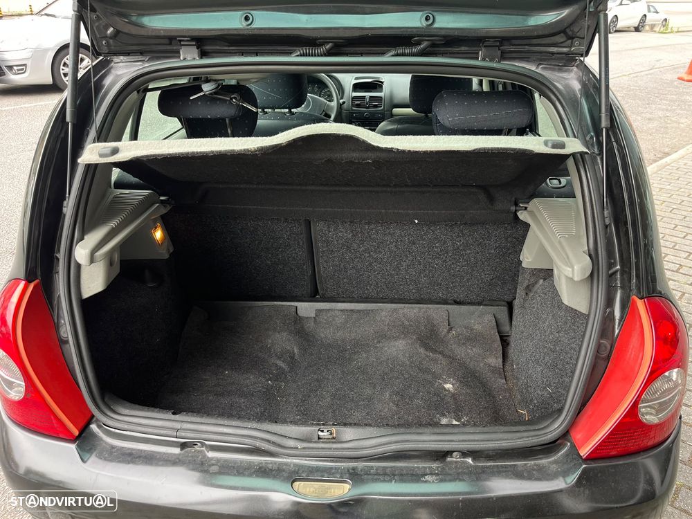 Renault Clio 1.2 16V Expression - 14