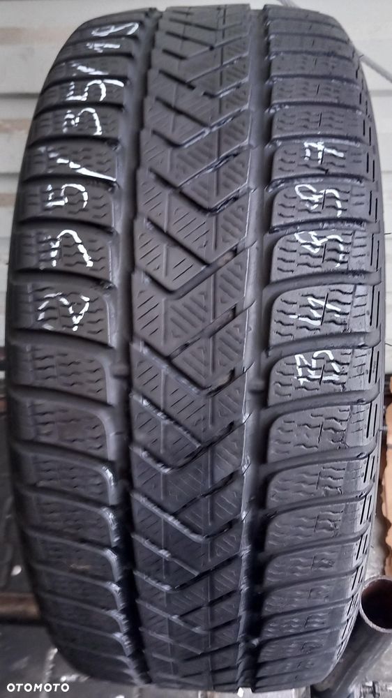 235/35/19 Pirelli SottoZero 3 91V - 1