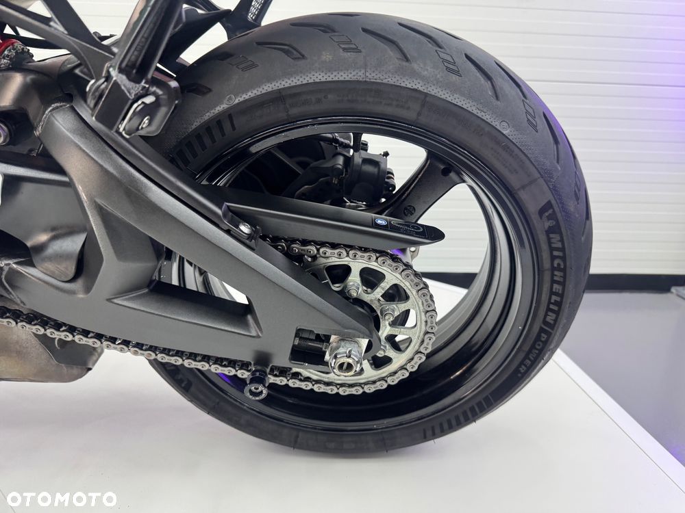 Kawasaki ZX - 26