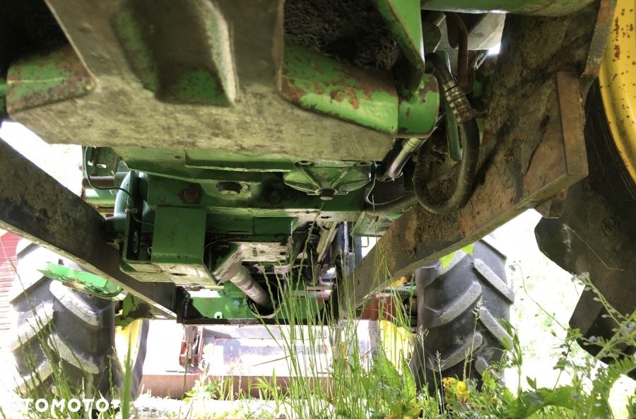 John Deere 2040 - 11