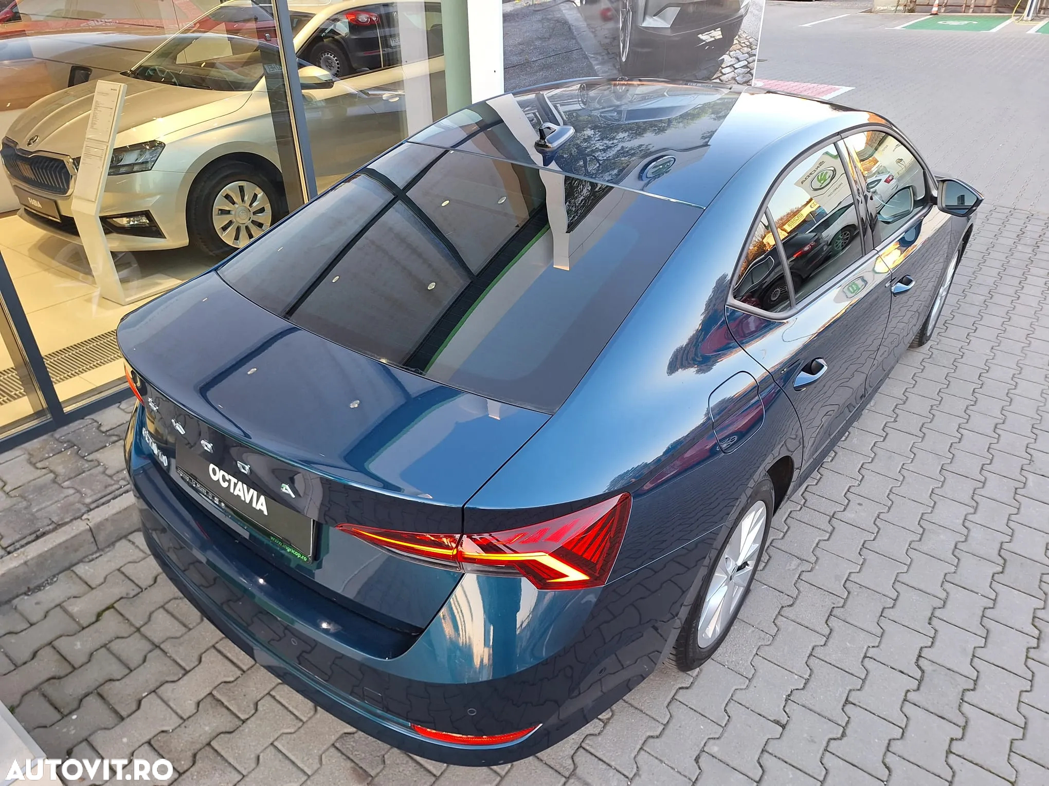 Skoda Octavia 2.0 TDI DSG Style - 5