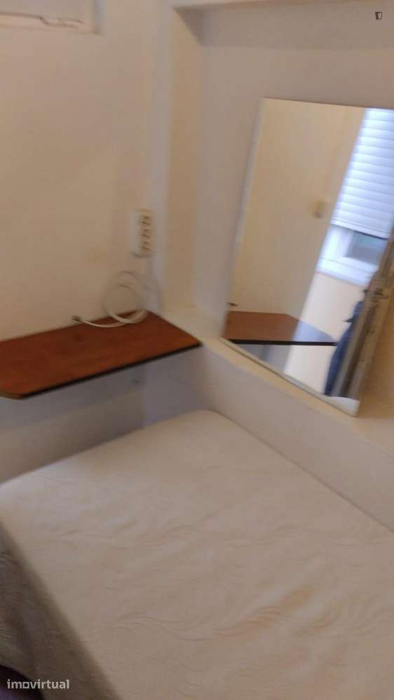 Quarto - localizado em Arroios Lisbon - Grande imagem: 2/10