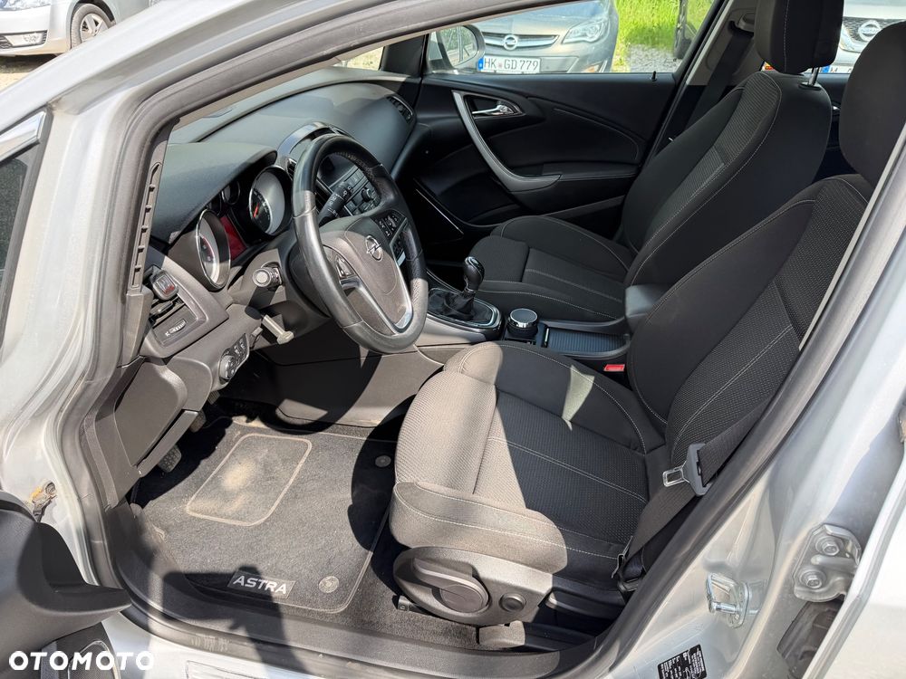 Opel Astra 1.6 Design Edition - 27