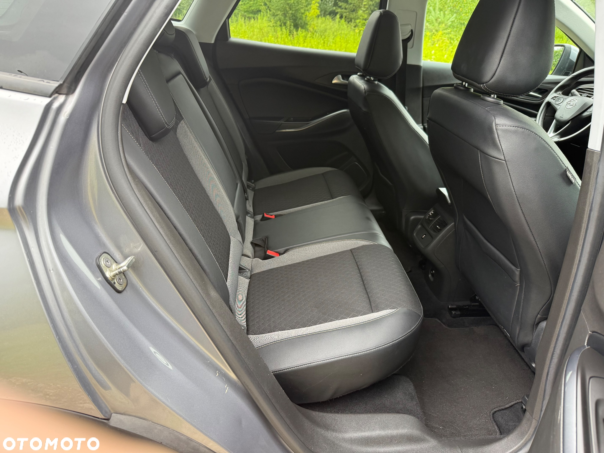 Opel Grandland X 1.5 CDTI Enjoy S&S - 10
