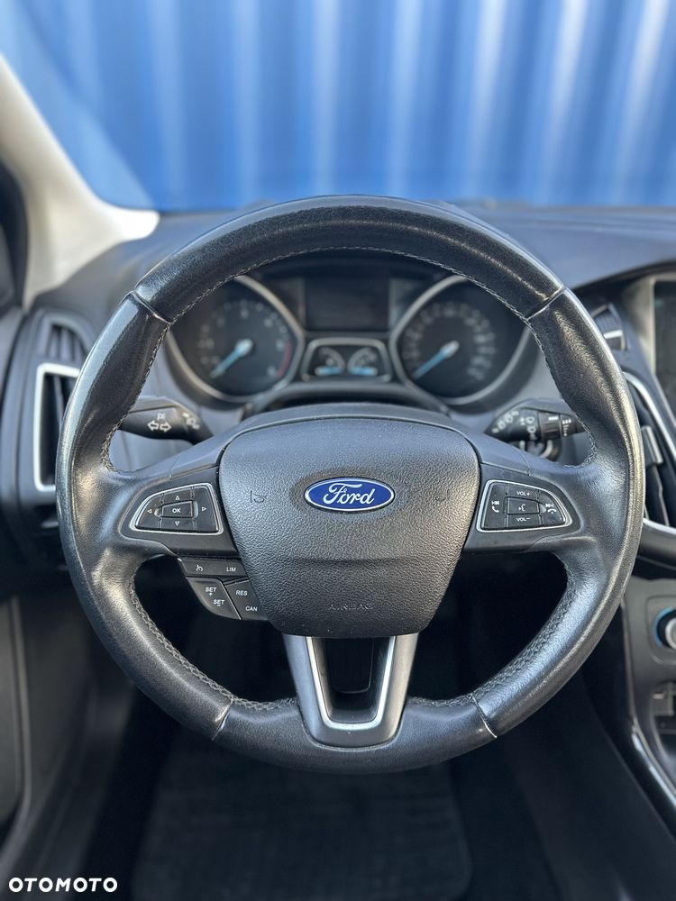 Ford Focus 1.5 TDCi Titanium PowerShift - 9