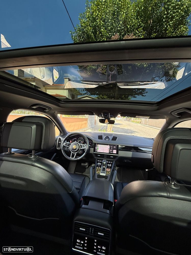 Porsche Cayenne - 7