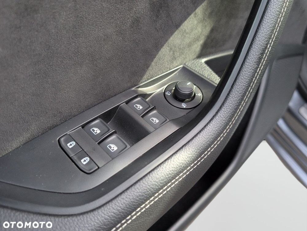 Skoda Superb 2.0 TSI Sportline DSG - 22