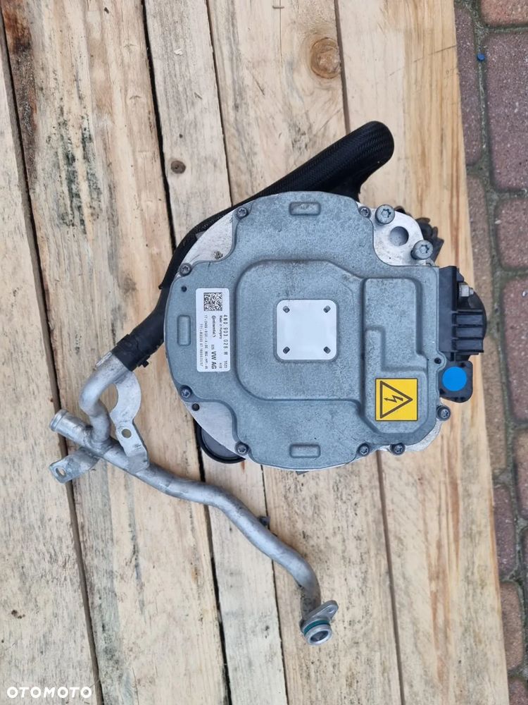 Alternator AUDI A6 A7 A8 Q7 Q8 4n0903028H Mały przebieg 70 tysięcy km