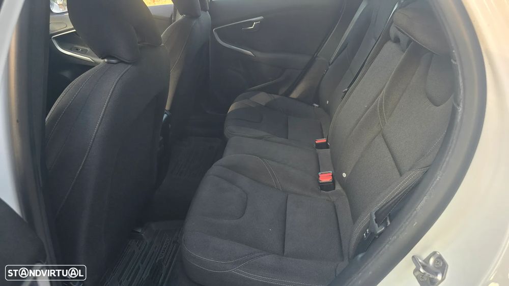 Volvo V40 2.0 D2 Kinetic Geartronic - 21
