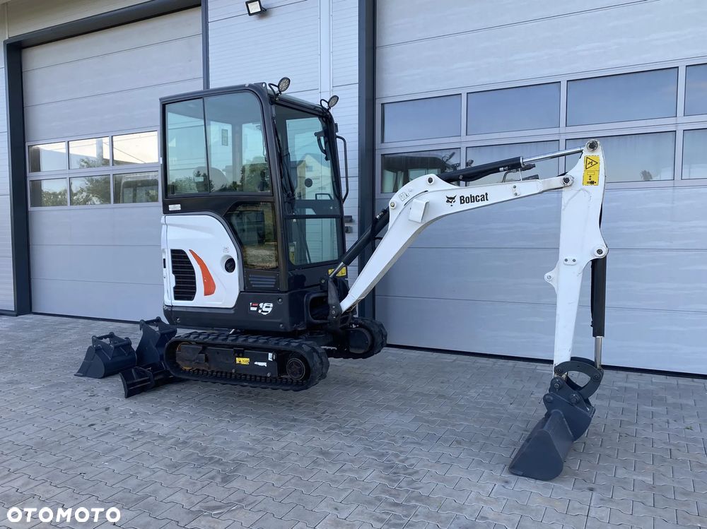 Bobcat E19 Minikoparka - 6