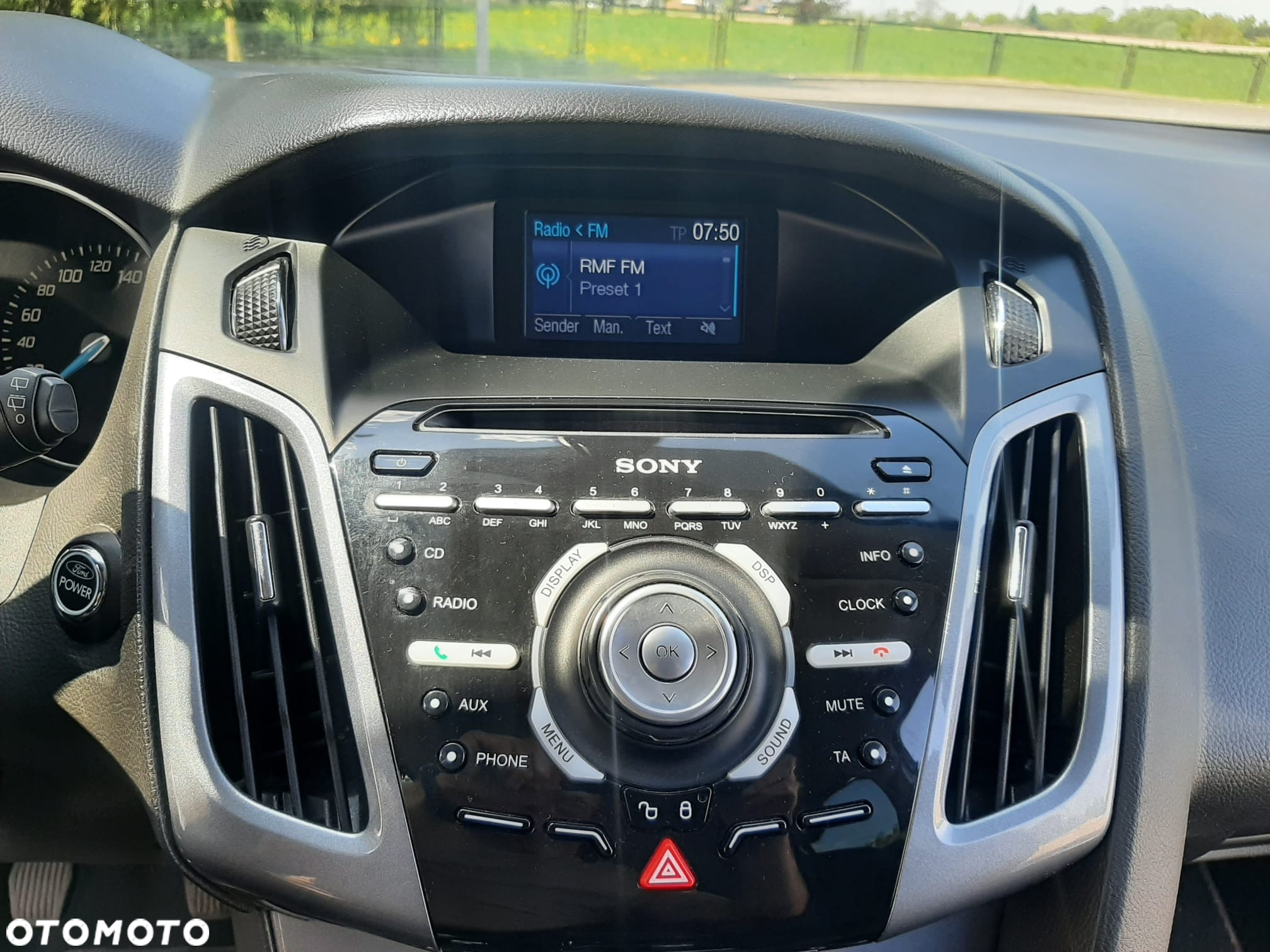 Ford Focus 1.0 EcoBoost Start-Stopp-System TITANIUM X - 33