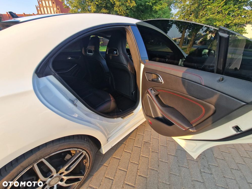 Mercedes-Benz CLA 220 d 7G-DCT AMG Line - 25