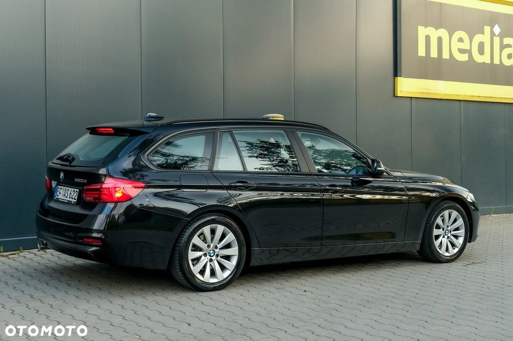 BMW Seria 3 320d Sport Line - 11