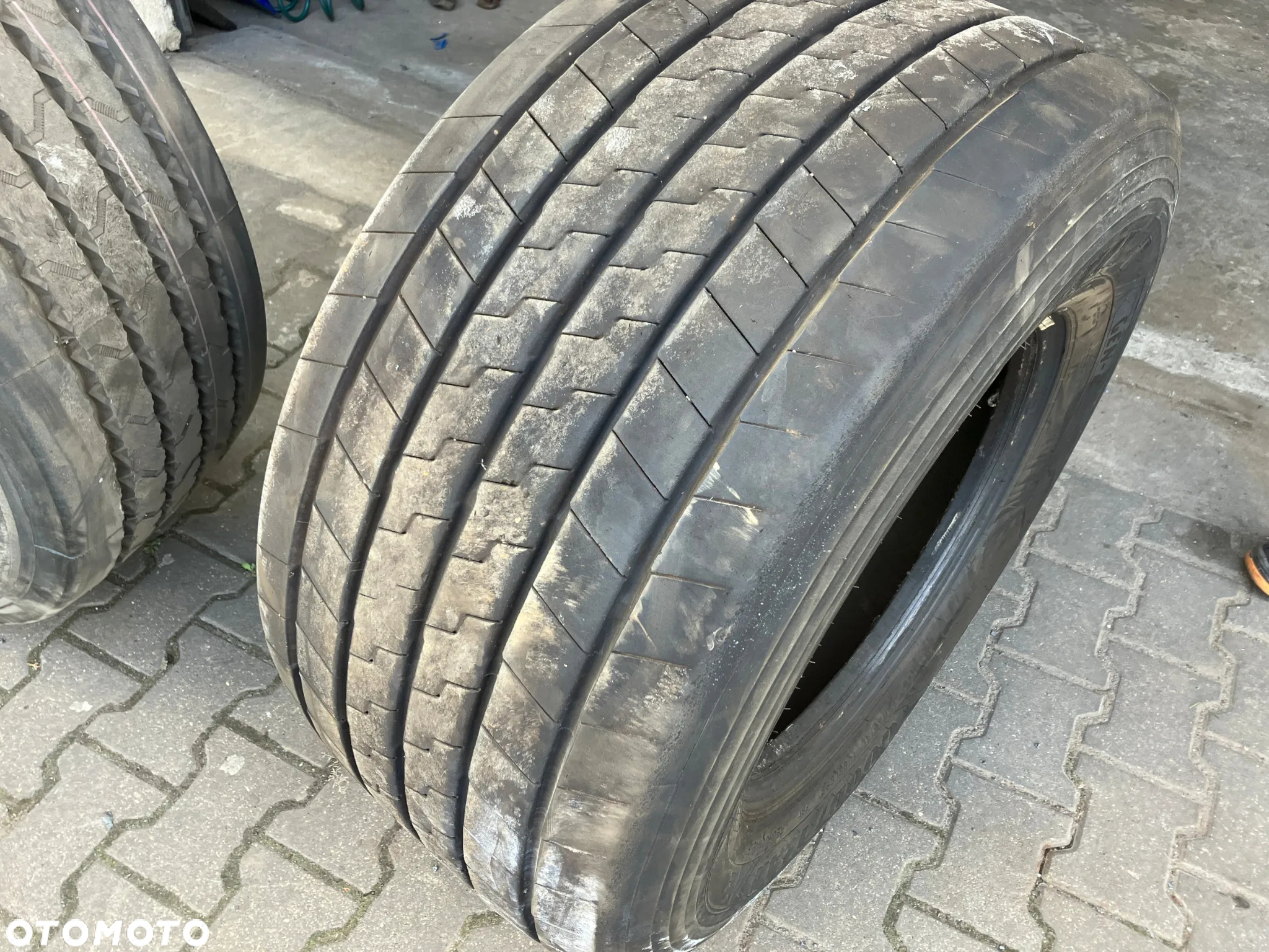 Opony 19,5", 22,5" - 19