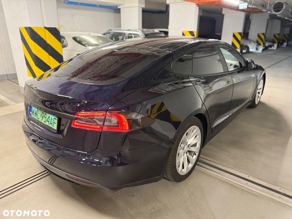 Tesla Model S Performance - 4