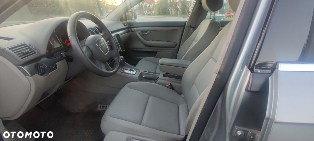 Audi A4 Limousine - 25