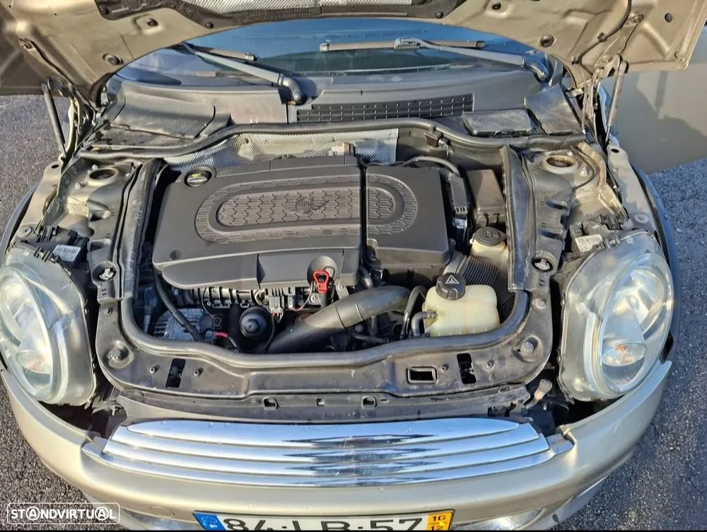 MINI Cabrio Cooper D - 23