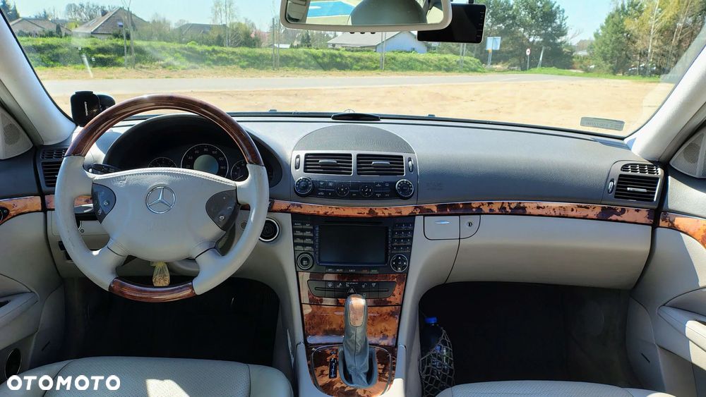 Mercedes-Benz Klasa E - 12