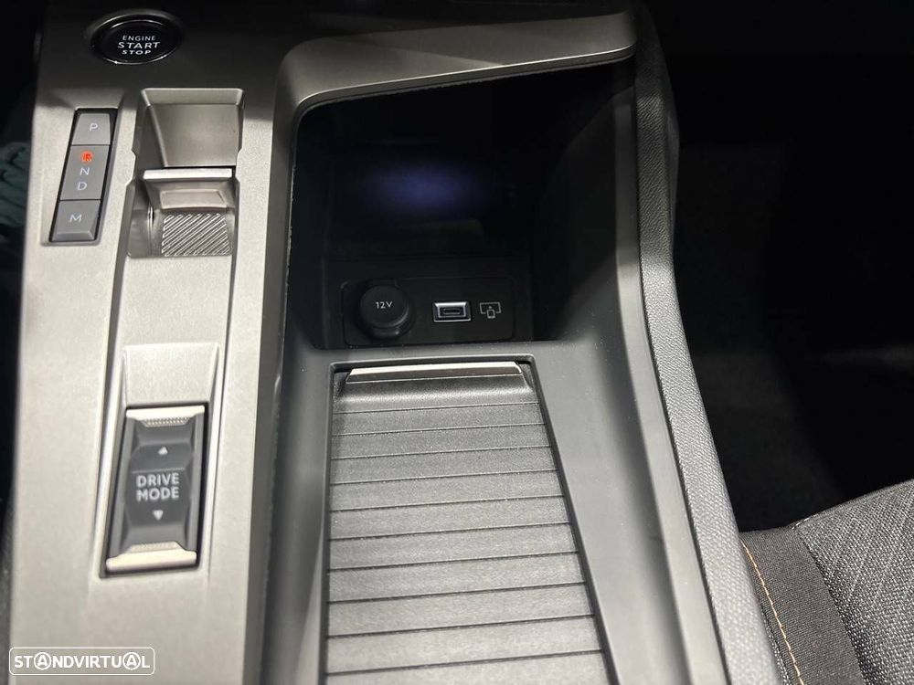 Peugeot 308 1.2 Hybrid Style e-DCS6 - 19