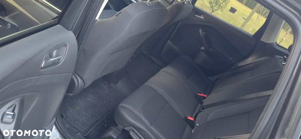 Ford Kuga 1.5 EcoBoost 2x4 Business Edition - 21