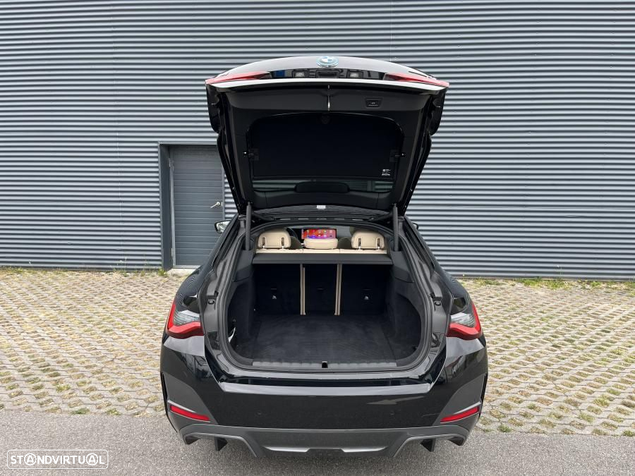 BMW i4 eDrive40 Pack Desportivo M - 12