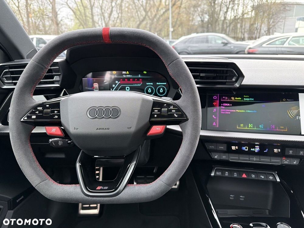 Audi RS3 Limousine - 11
