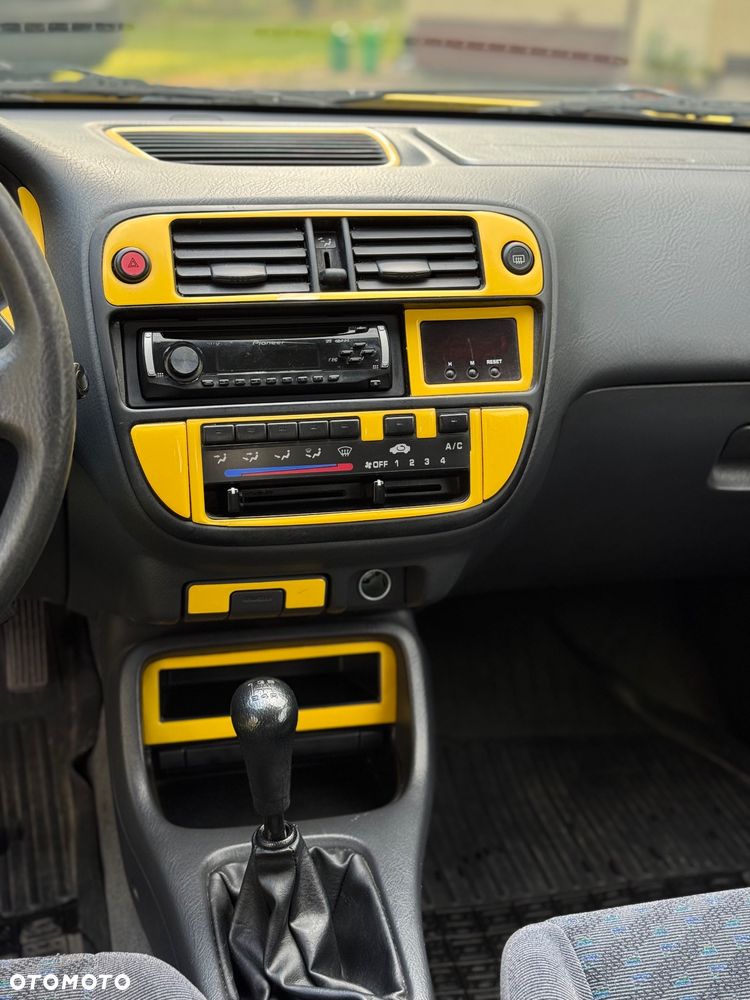 Honda Civic 1.4i S - 13