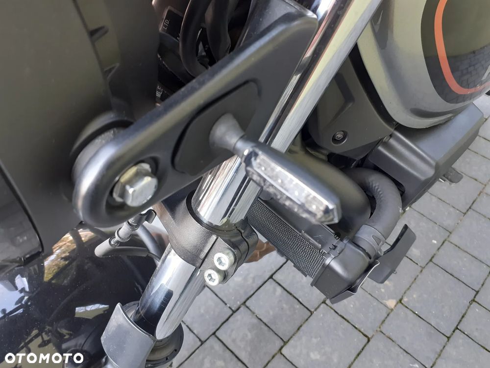 Kawasaki Z 650 RS - 23