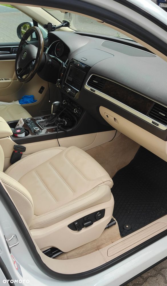 Volkswagen Touareg 3.0 V6 TDI 4XMot BMT - 16