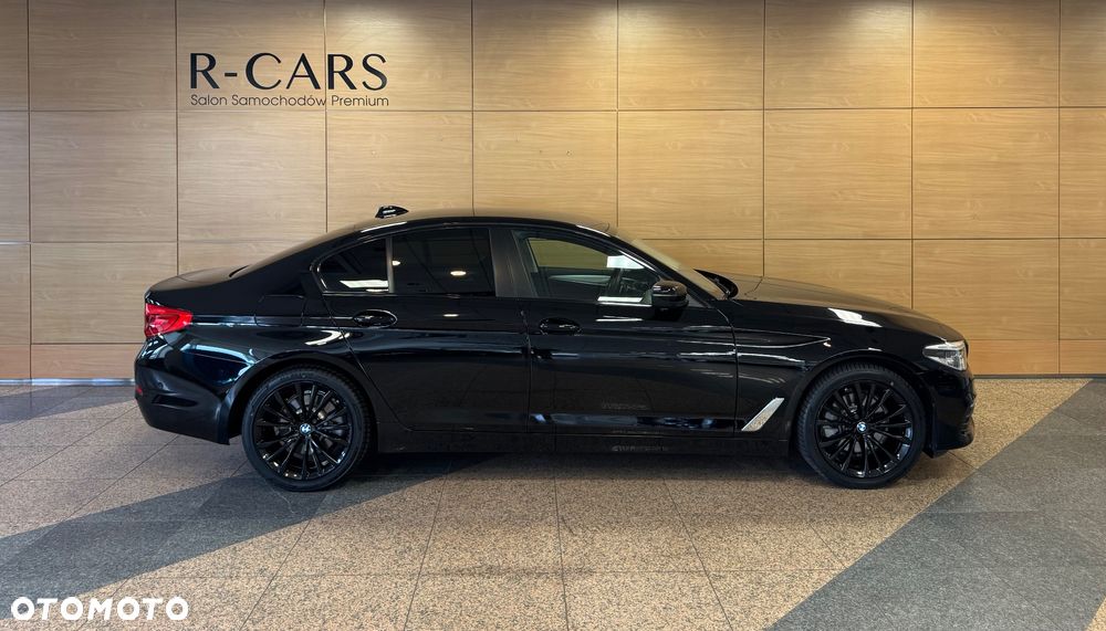 BMW Seria 5 520d xDrive - 4