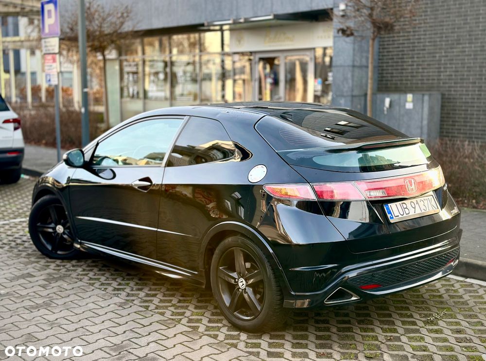 Honda Civic 2.2i-CTDi TypeS + - 4