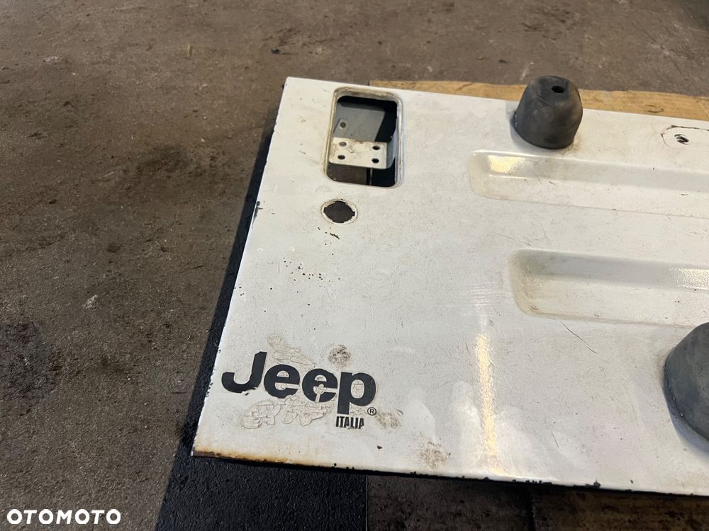 Klapa bagażnika Jeep wrangler yj - 3