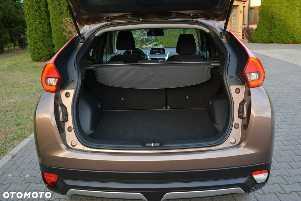 Mitsubishi Eclipse Cross - 37