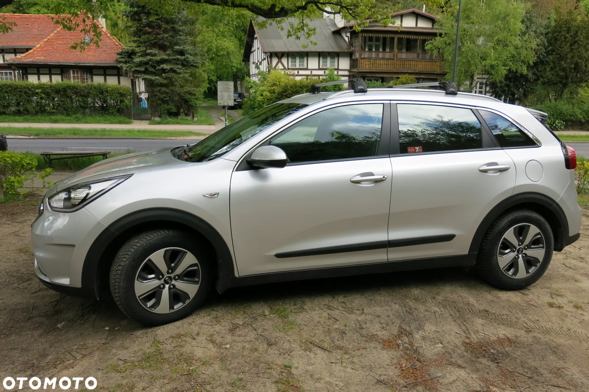 Kia Niro 1.6 GDI Hybrid M - 4