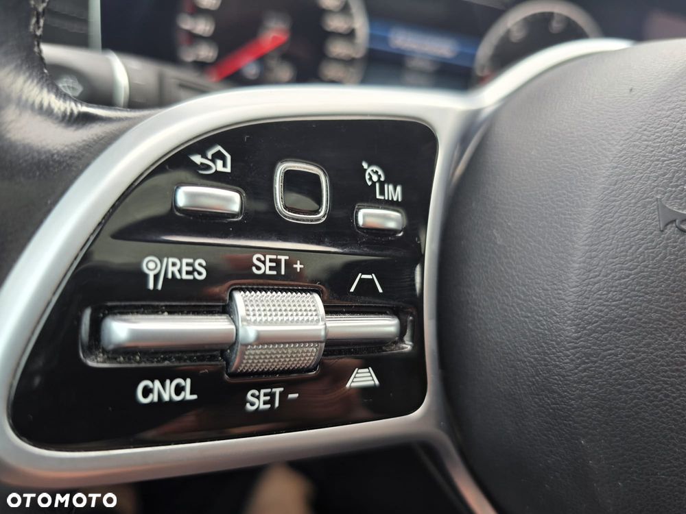 Mercedes-Benz Klasa E 400 d 4Matic 9G-TRONIC AMG Line - 36