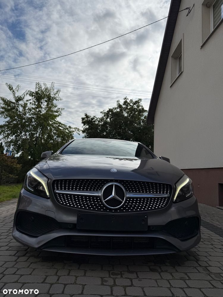 Mercedes-Benz Klasa A 180 7G-DCT AMG Line - 3