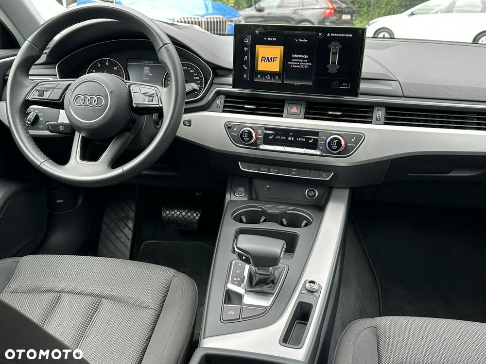Audi A4 Limousine - 22