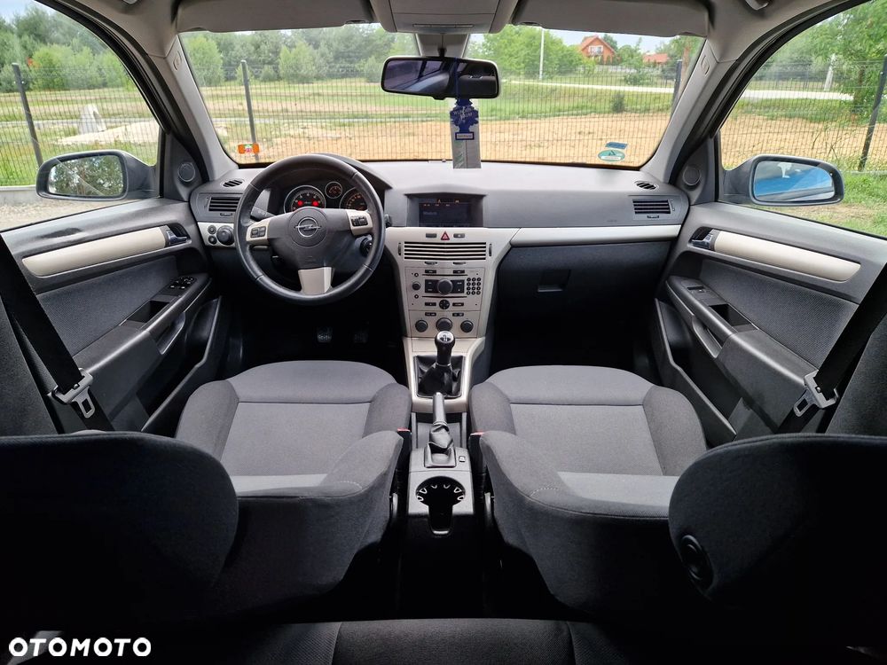 Opel Astra 1.6 Active - 11