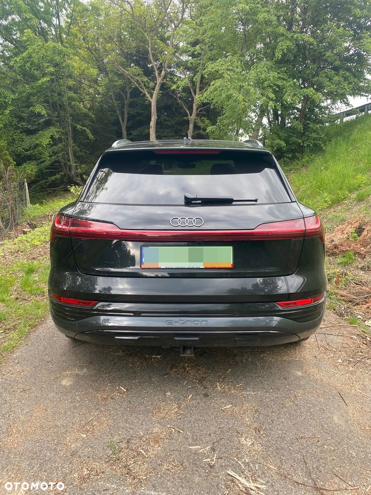 Audi Q8 - 11