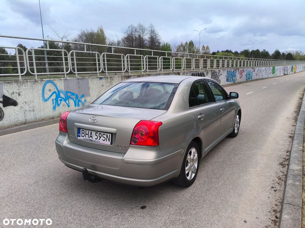 Toyota Avensis 2.0 VVT-i Sol - 6
