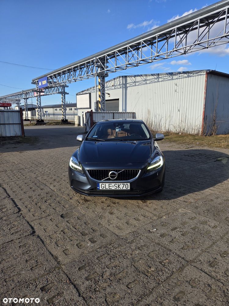 Volvo V40 - 1